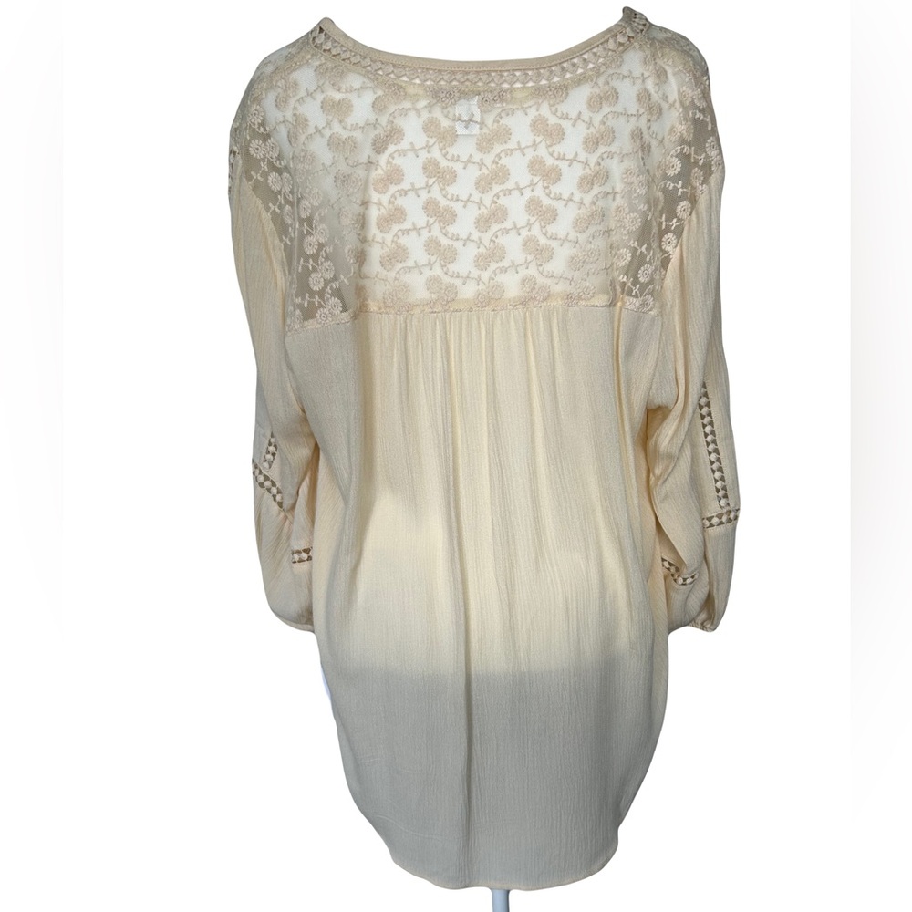 NWT John Paul Richard ivory v-neck lace 3/4 sleeve boho bohemian blouse - size M - Picture 2 of 11